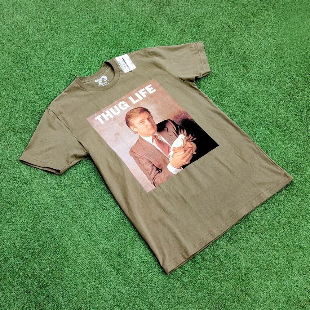THUG LIFE Young Trump Photo Picture USA American Election Adult Med Shirt NWT